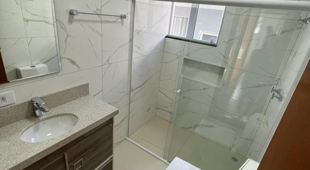 Casa à Venda Condomínio Arujá 4 - 4 Quartos