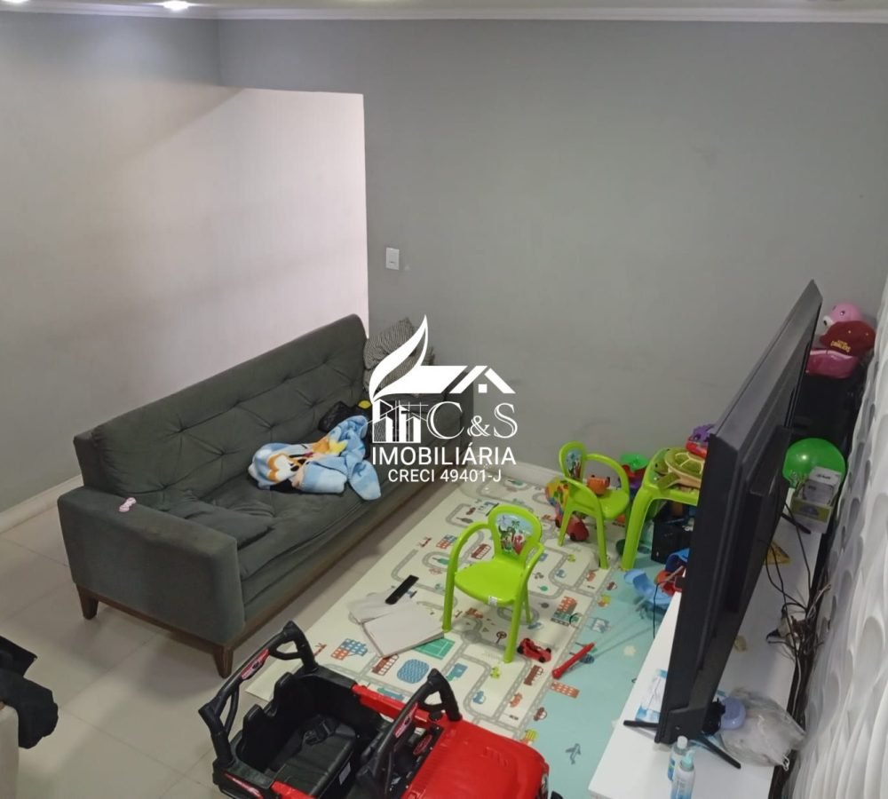 Sobrado à Venda no Jardim do Carmo em Itaquaquecetuba