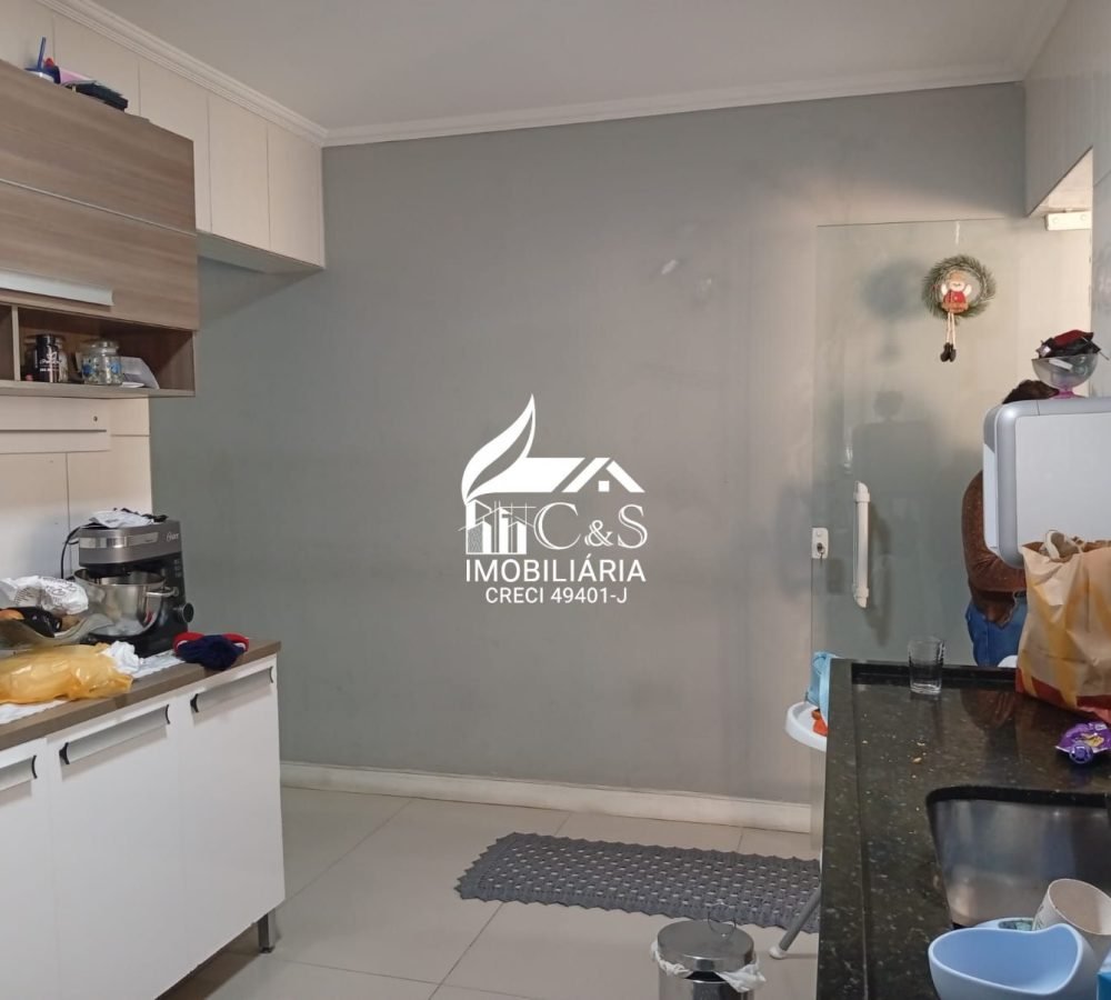 Sobrado à Venda no Jardim do Carmo em Itaquaquecetuba