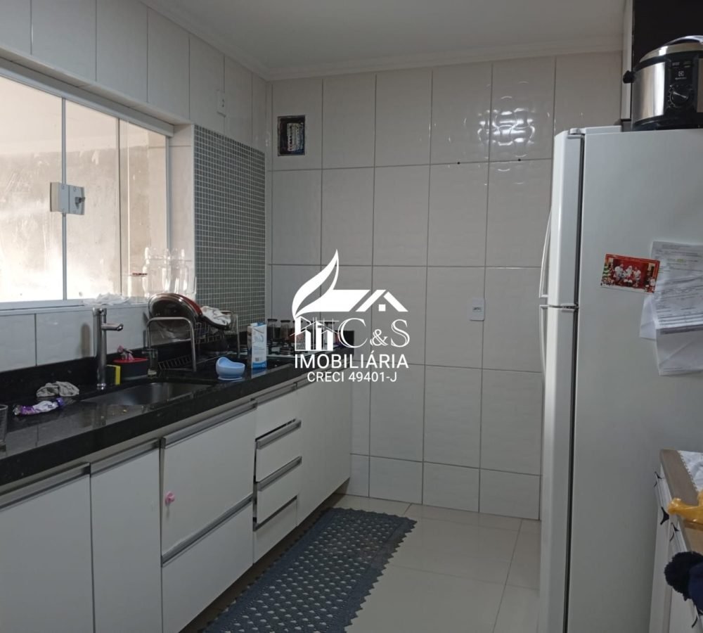 Sobrado à Venda no Jardim do Carmo em Itaquaquecetuba