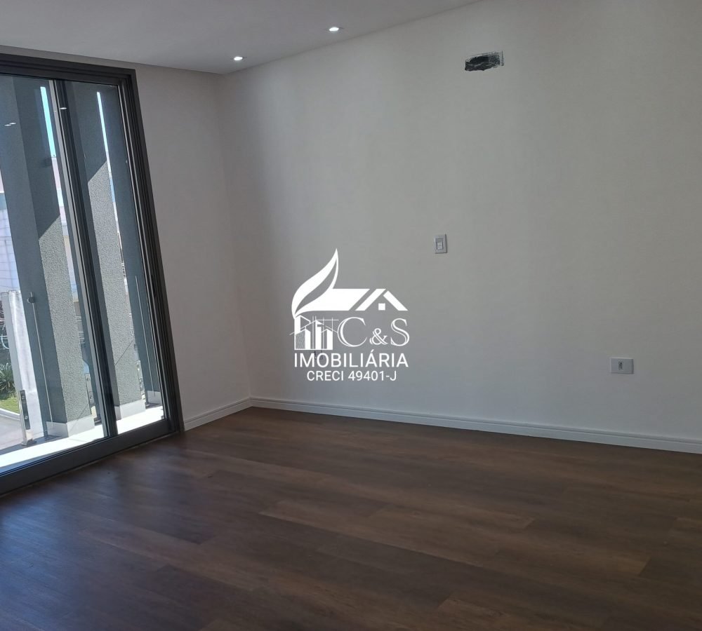 Casa à Venda Condomínio Real Park – Elegância e Espaço