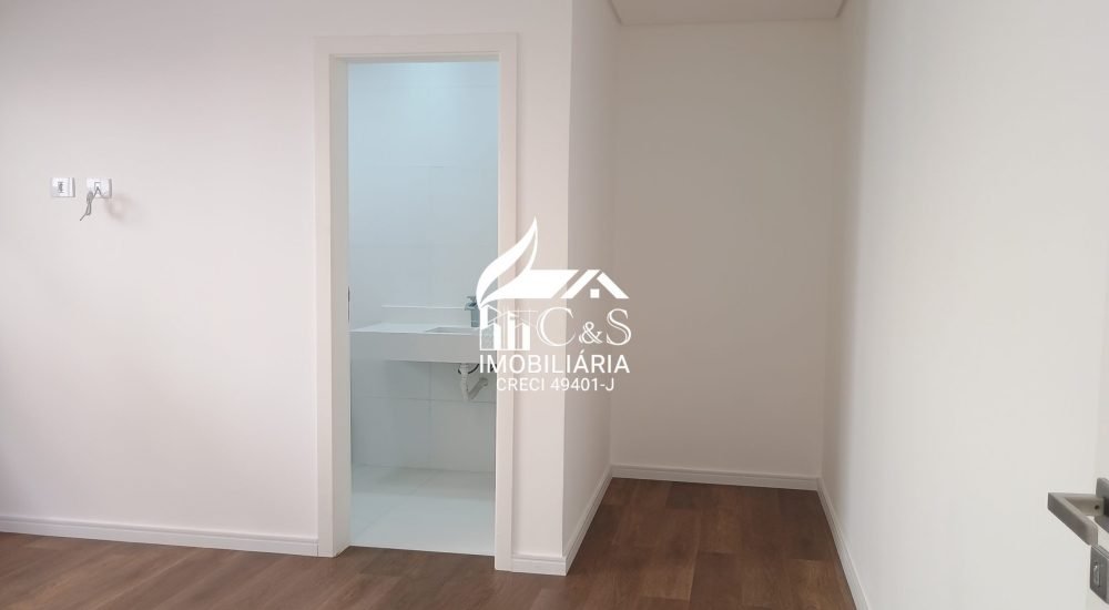 Casa à Venda Condomínio Real Park – Elegância e Espaço