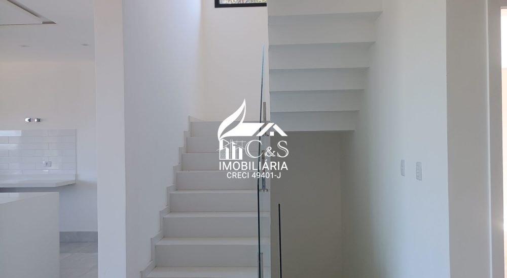 Casa à Venda Condomínio Real Park – Luxo e Conforto