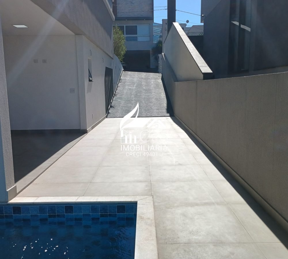 Casa à Venda Condomínio Real Park – Luxo e Conforto