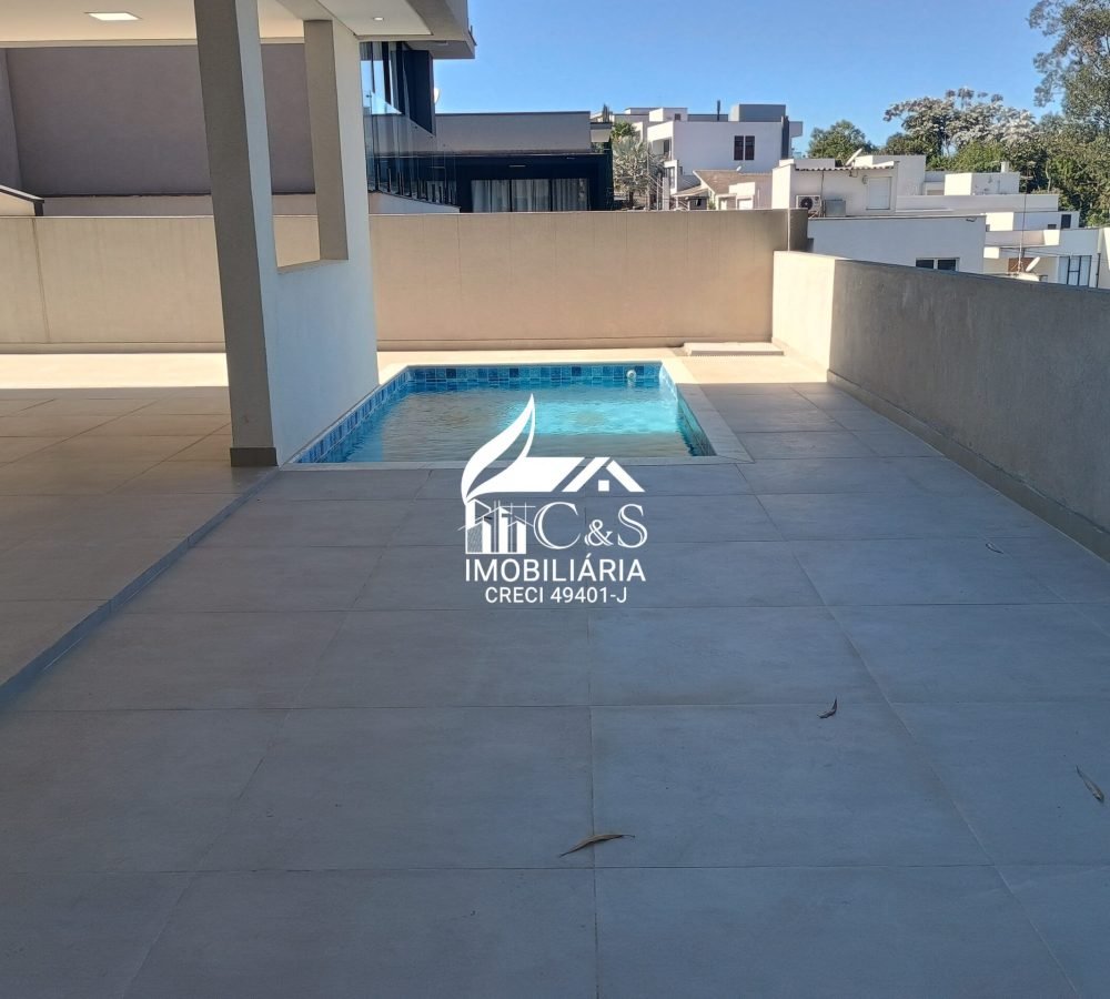 Casa à Venda Condomínio Real Park – Luxo e Conforto