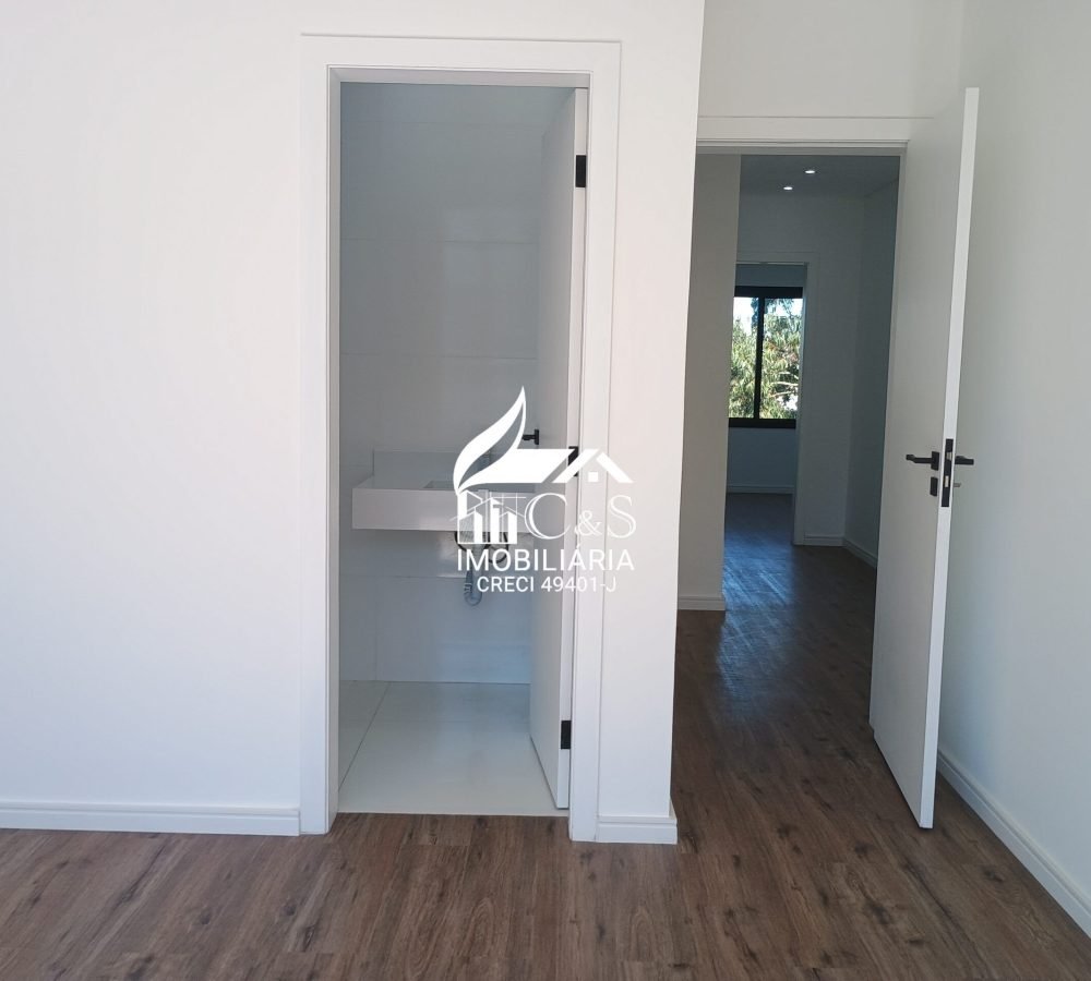 Casa à Venda Condomínio Real Park – Luxo e Conforto