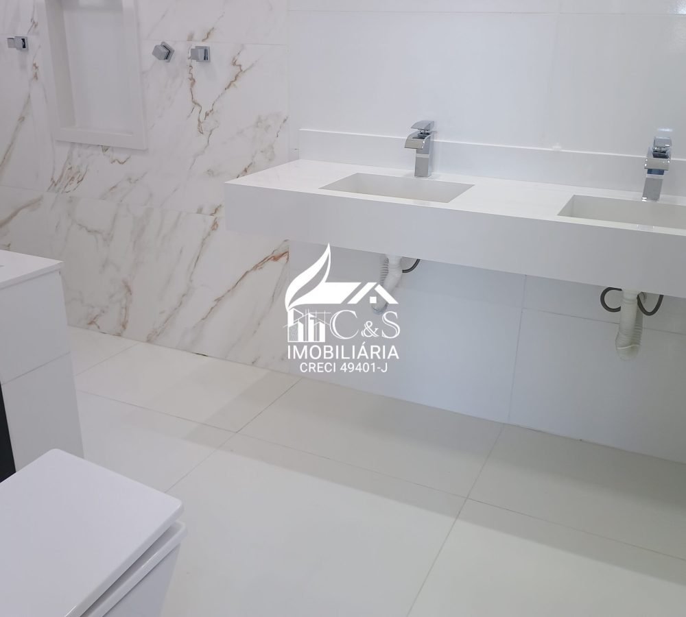 Casa à Venda Condomínio Real Park – Luxo e Conforto