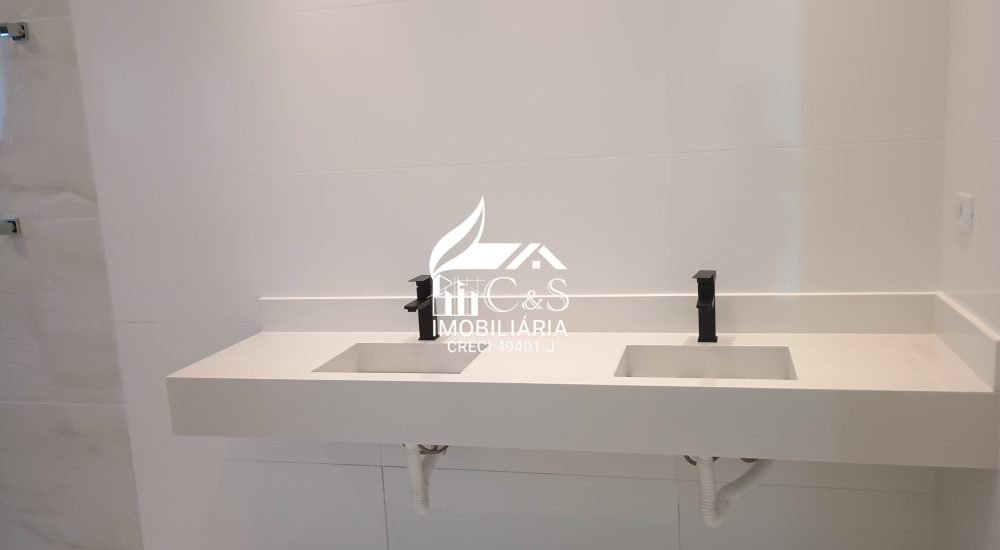 Residência de Alto Padrão Condomínio Real Park