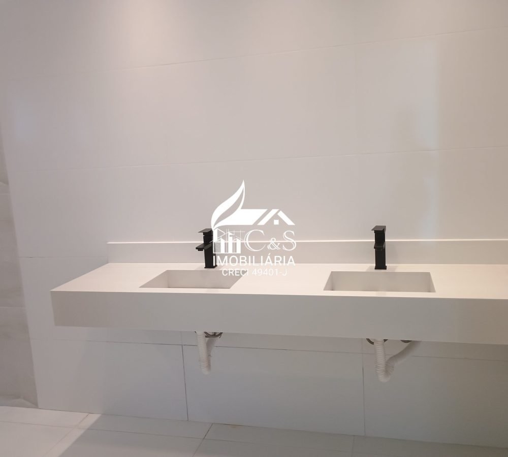 Residência de Alto Padrão Condomínio Real Park