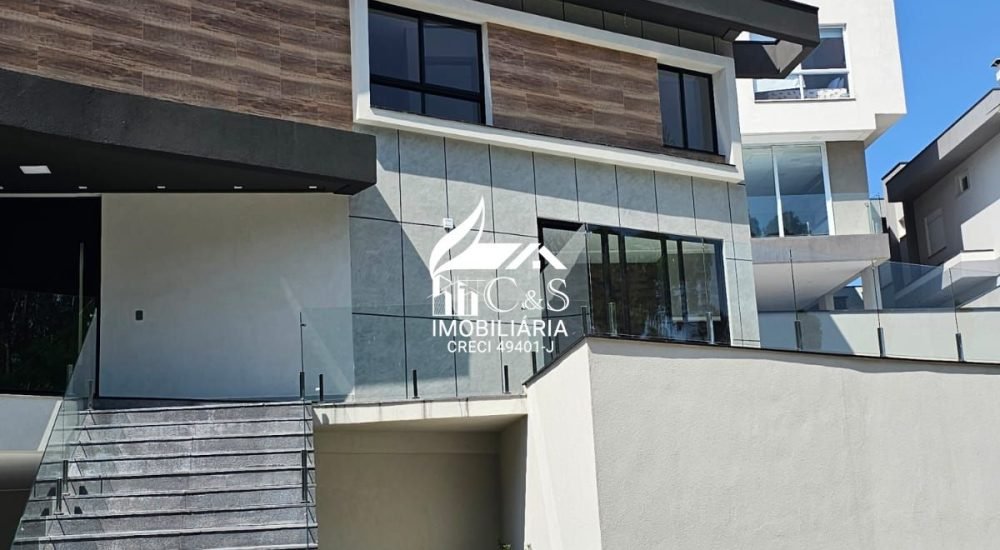 Casa à Venda Condomínio Real Park – Elegância e Natureza