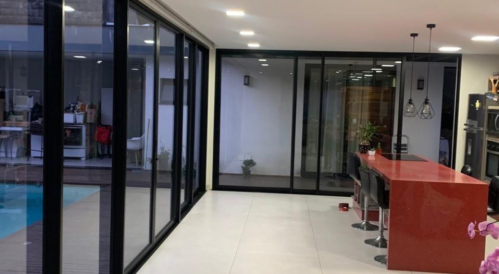 Casa para Locação no Residencial Real Park, Arujá