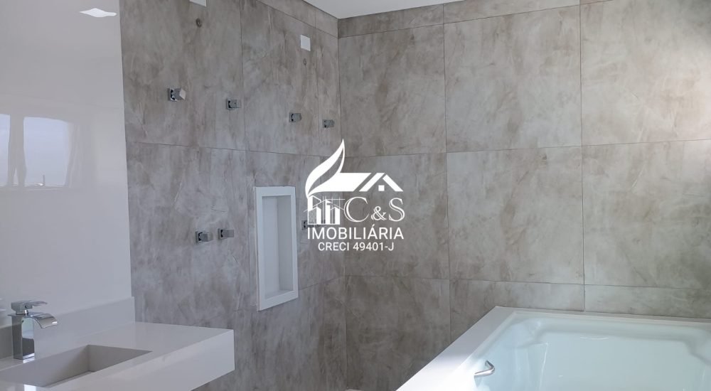 Casa à Venda Condomínio Real Park – Luxo e Espaço