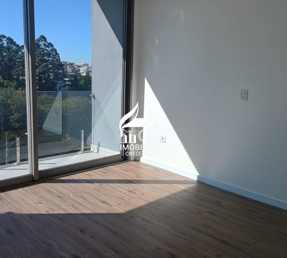 Casa à Venda Condomínio Real Park – Luxo e Espaço