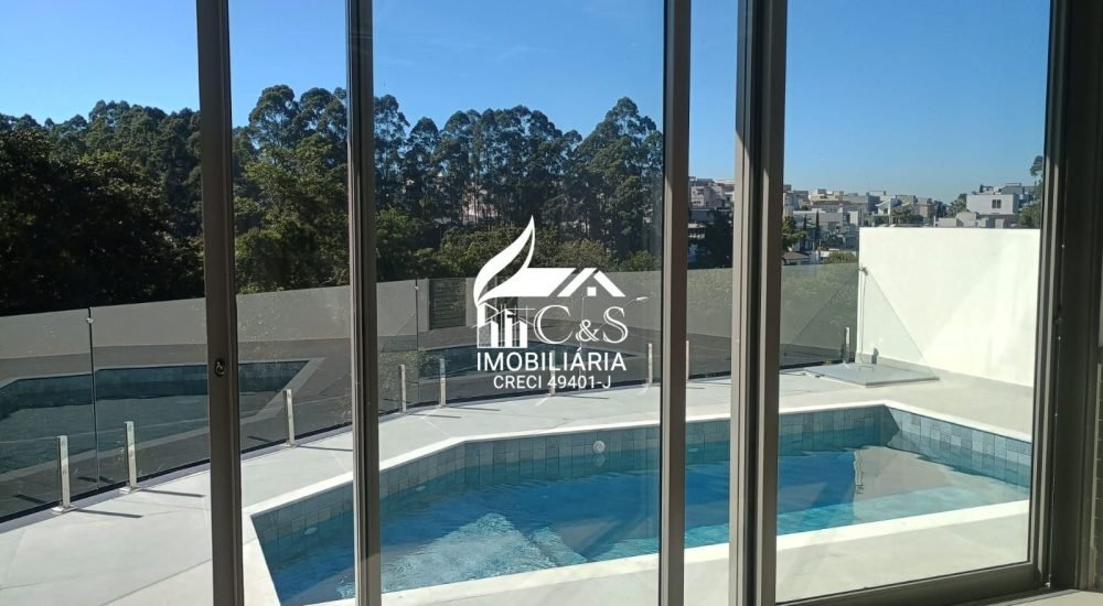 Casa à Venda Condomínio Real Park – Luxo e Espaço