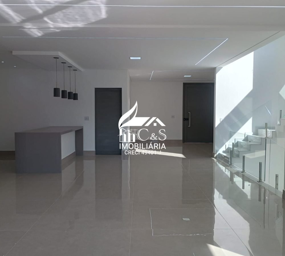 Casa à Venda Condomínio Real Park – Luxo e Espaço