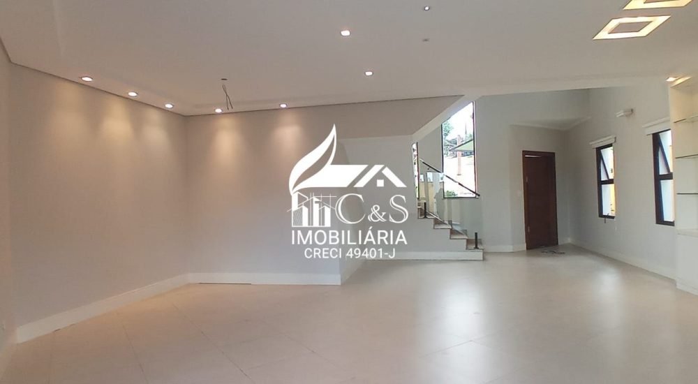 Casa a venda Condomínio Arujá Ville – Luxo e Conveniência