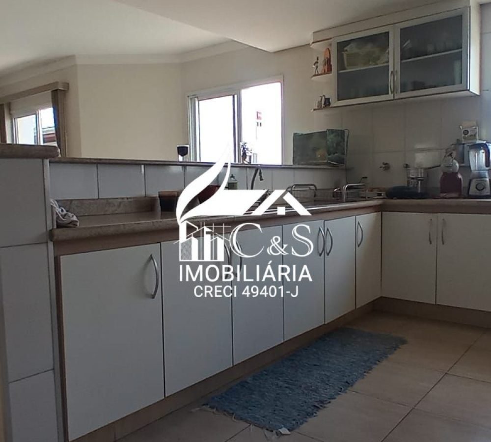 Casa com Piscina Arujá no Condomínio Arujá Ville