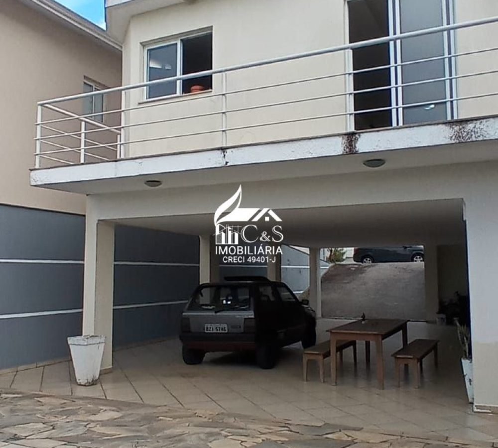 Casa com Piscina Arujá no Condomínio Arujá Ville