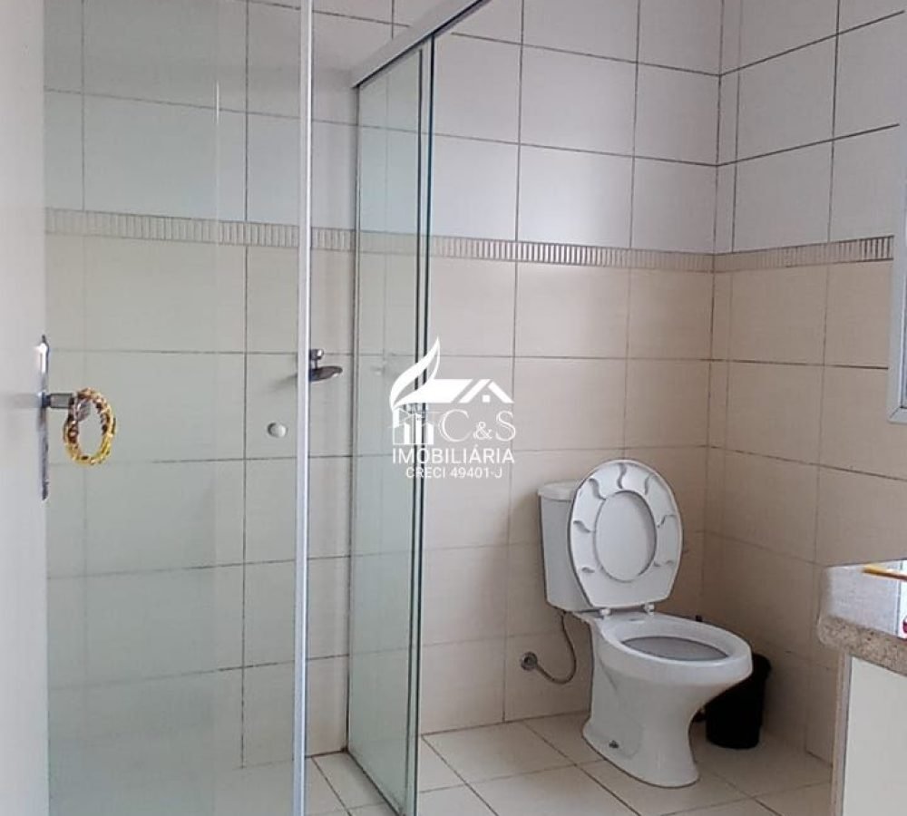 Casa com Piscina Arujá no Condomínio Arujá Ville