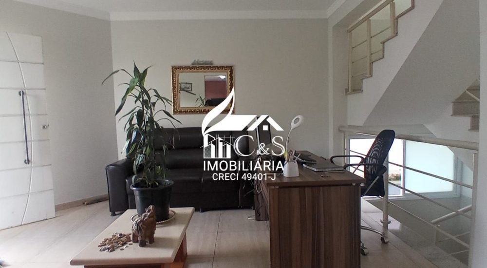 Casa com Piscina Arujá no Condomínio Arujá Ville