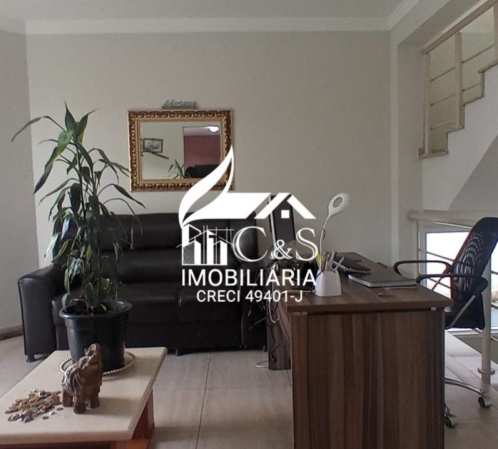 Casa com Piscina Arujá no Condomínio Arujá Ville