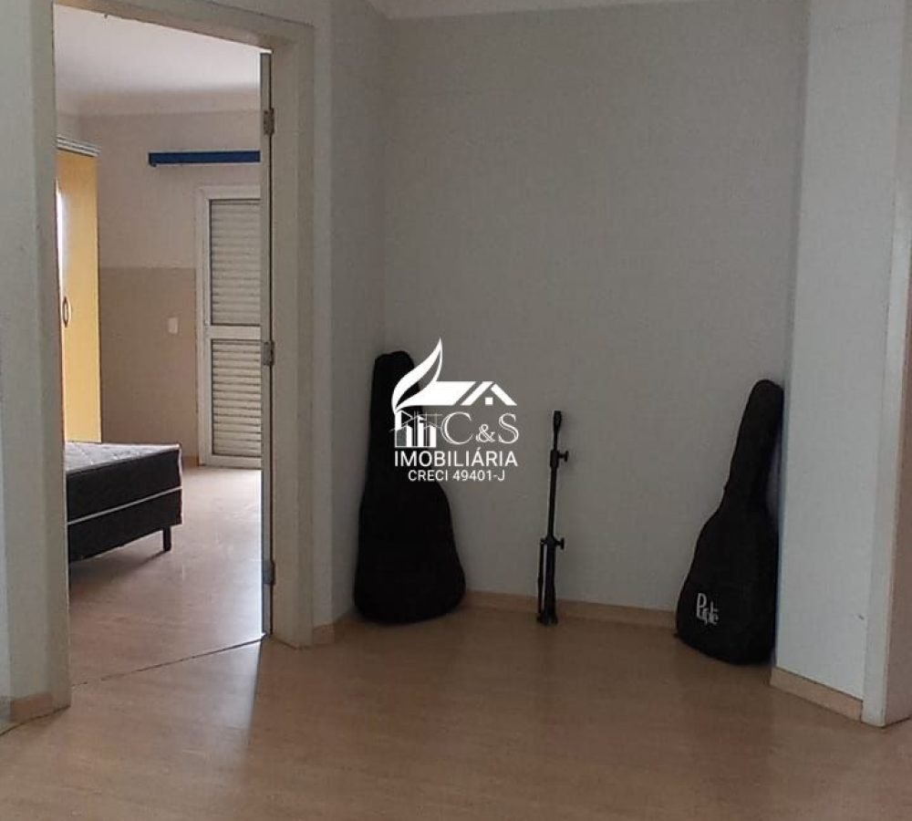 Casa com Piscina Arujá no Condomínio Arujá Ville