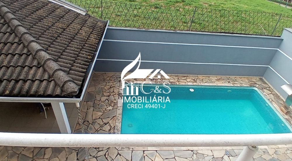 Casa com Piscina Arujá no Condomínio Arujá Ville