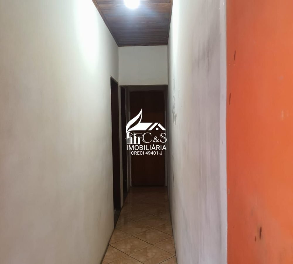 Oportunidade em Itaqua: Sobrado 4 Dorms por R$ 550 Mil