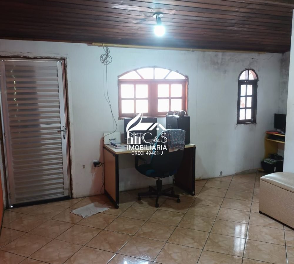 Oportunidade em Itaqua: Sobrado 4 Dorms por R$ 550 Mil