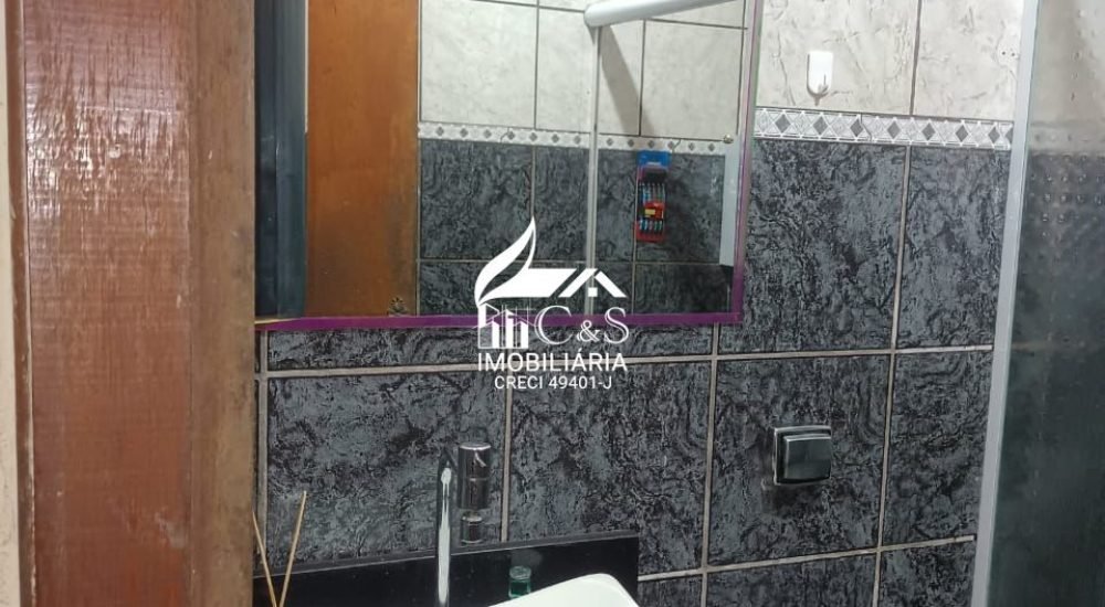 Oportunidade em Itaqua: Sobrado 4 Dorms por R$ 550 Mil