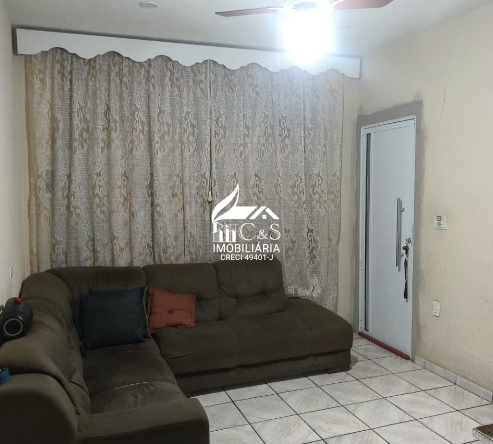 Oportunidade em Itaqua: Sobrado 4 Dorms por R$ 550 Mil