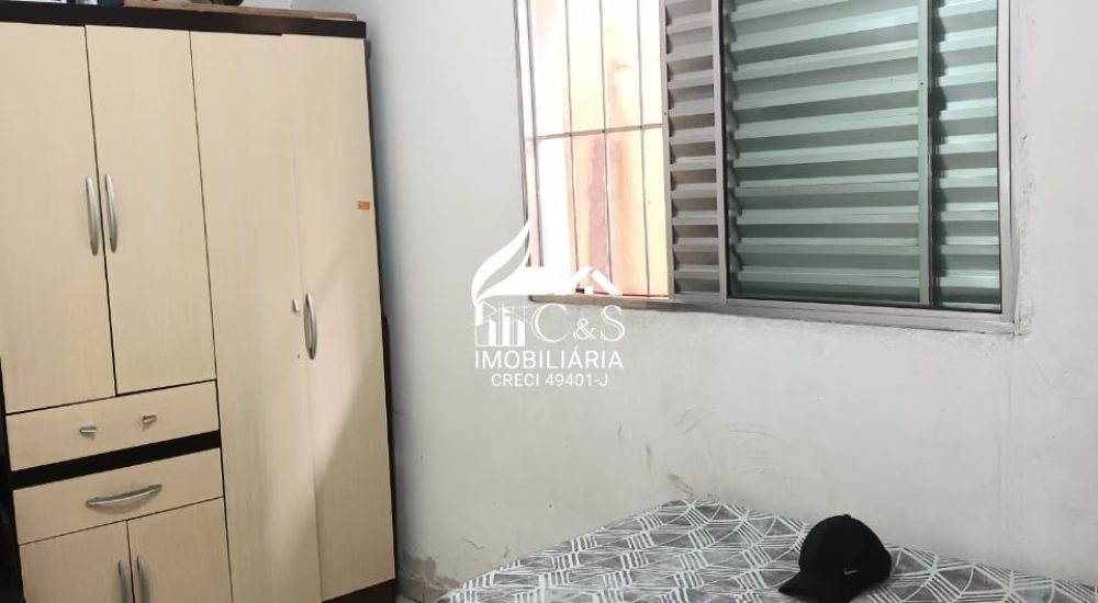 Oportunidade em Itaqua: Sobrado 4 Dorms por R$ 550 Mil