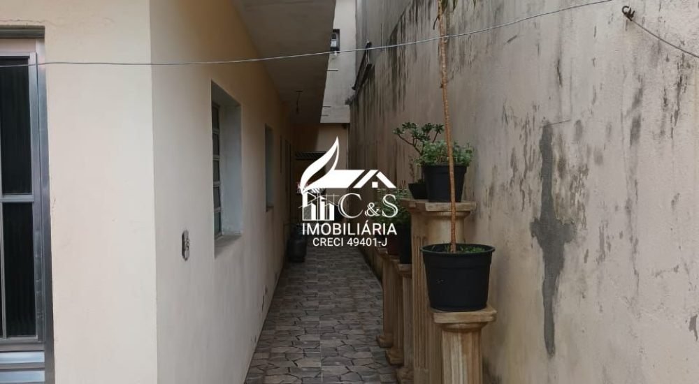 Oportunidade em Itaqua: Sobrado 4 Dorms por R$ 550 Mil