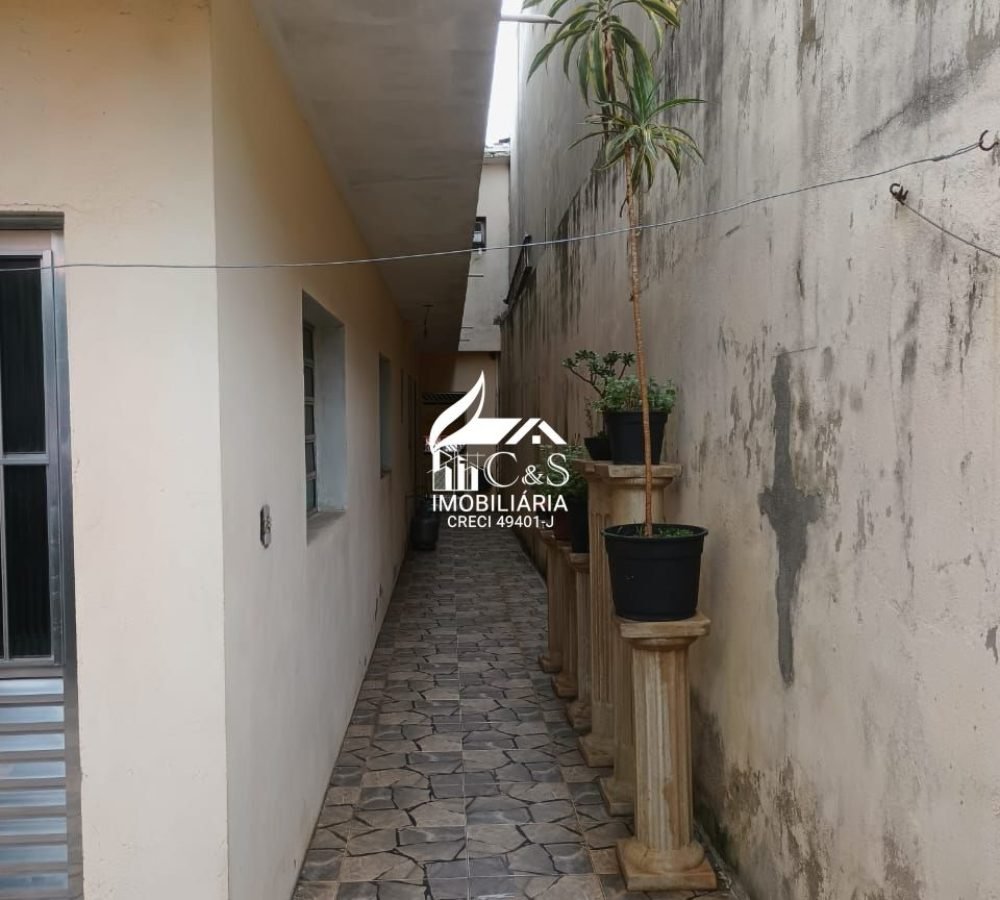 Oportunidade em Itaqua: Sobrado 4 Dorms por R$ 550 Mil