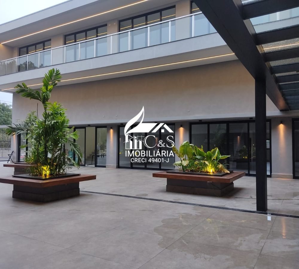 Salas Comerciais no Boulevart Arujá | 100m² com Infraestrutura