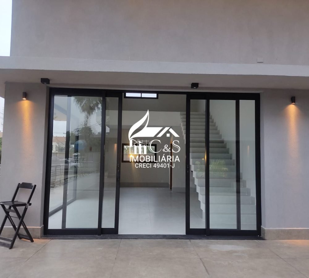 Salas Comerciais no Boulevart Arujá | 100m² com Infraestrutura