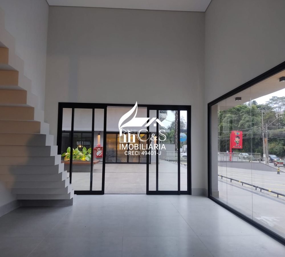Salas Comerciais no Boulevart Arujá | 100m² com Infraestrutura
