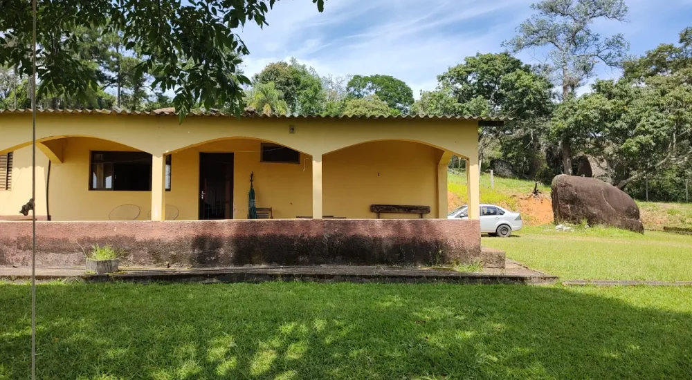 chacara-em-nazare-paulista-frente-com-area-verde-600-mil.jpg-08