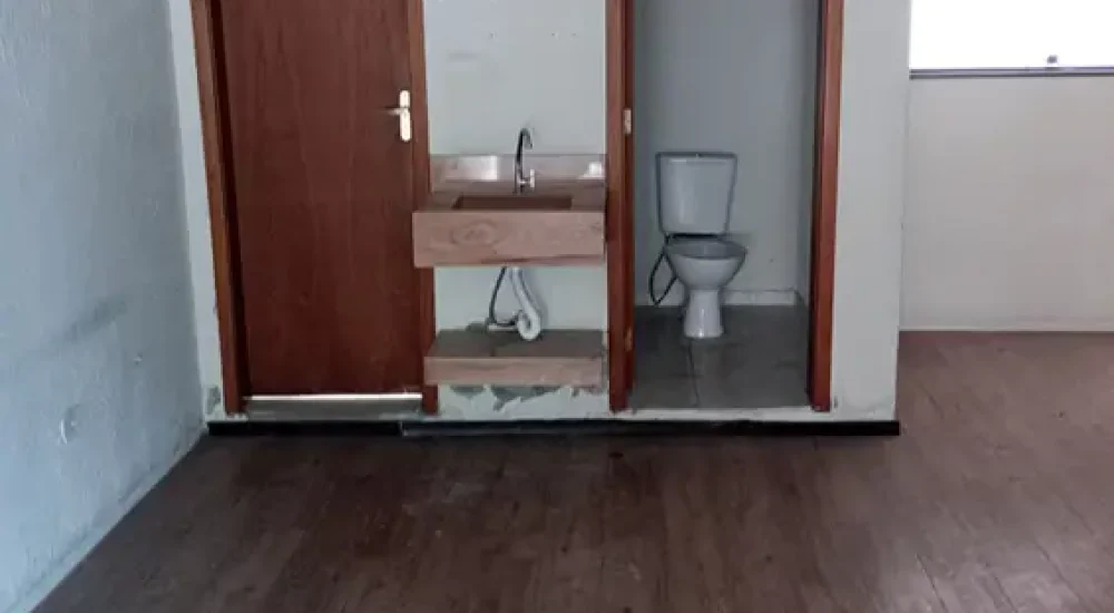 predio-comercial-aruja-banheiro- 2-centro.jpg